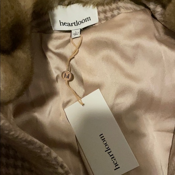 HEARTLOOM Dana Coat in Beige LARGE - Picture 6 of 6